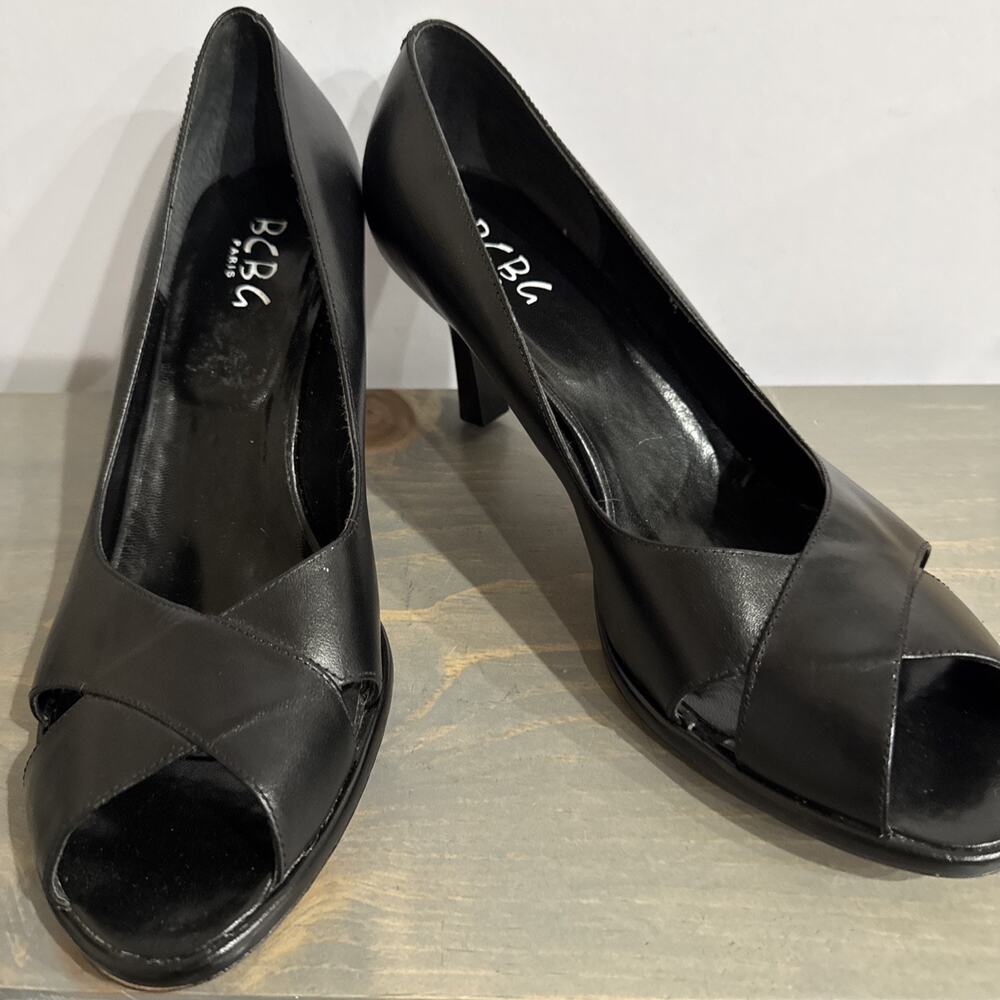 BCBG Paris Black Leather Heel Peep Toe Size 10B/41 Missing Heal Cap